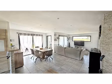 vente maison 6 pièces 132 m² étrelles (35370)