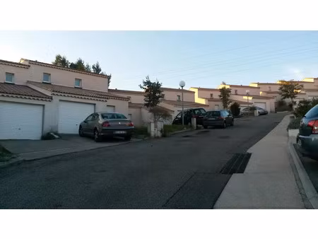location appartement 4 pièces 77 m² à saint-nazaire (30200)