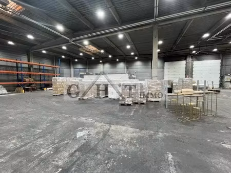 location local industriel 1608 m² à gonesse (95500)