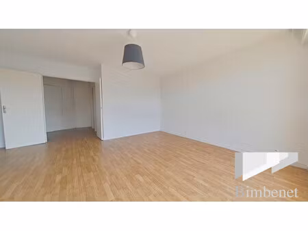 orleans dunois t1 avec balcon cave et stationnement