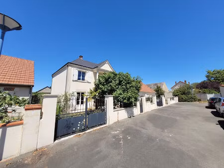 maison fleury les aubrais 5 pièce(s) 134 m2