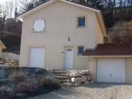 location maison 4 pièces 95 m² à vinay (38470)  1 090 €