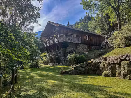 superbe ferme savoyarde dans un cadre idyllique