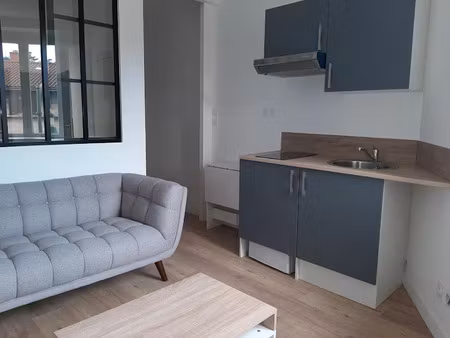 location meublée appartement 1 pièce 24.79 m² à tassin-la-demi-lune (69160)  616 €