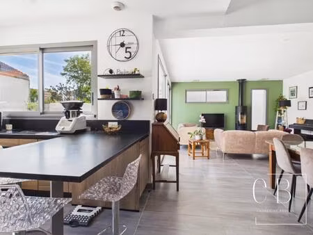 maison familiale avec garage et piscine la rochelle