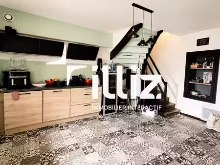 maison de ville 84 m2 - 2 chambres - centre soubise