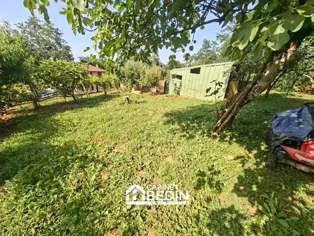 terrain 1400 m²