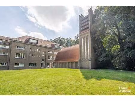 appartement patrimonial avec jardin à halle