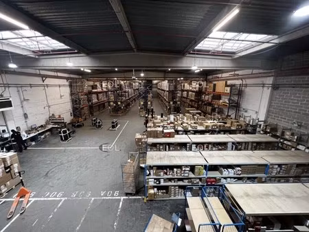 location local d'activités 1 518 m² à 6 282 m²