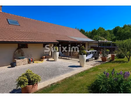 vente ferme 7 pièces 160 m² à louhans (71500)  289 000 €
