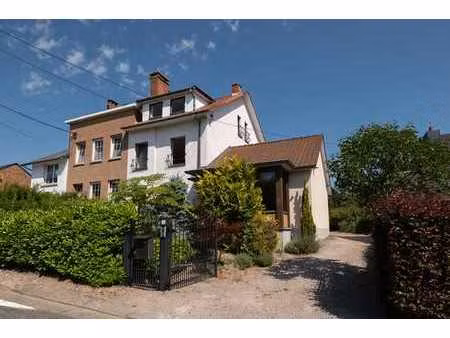 élégante maison familiale 5 chambres avec jardin