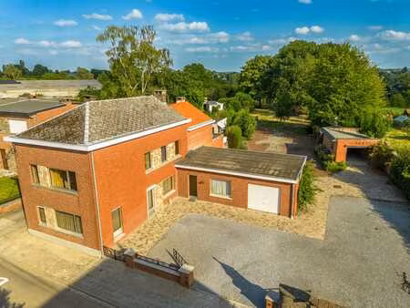 maison 3 à 4 chambres + poss partie pro à awans