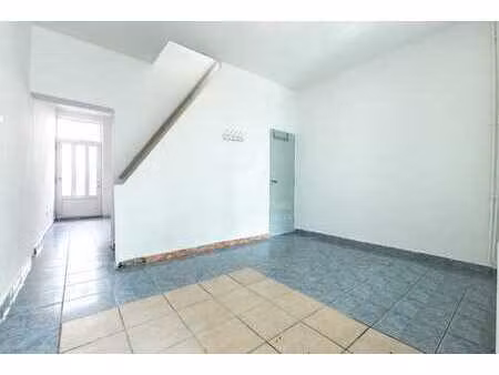 maison à monceau-sur-sambre à vendre