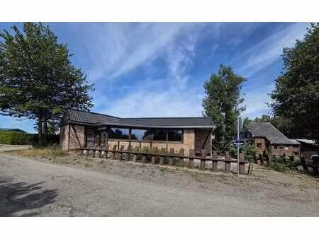 projet d'habitation en gros œuvre fermé.