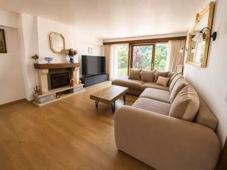 appartement de 106m² avec 2 chambres  terrasse et garage.