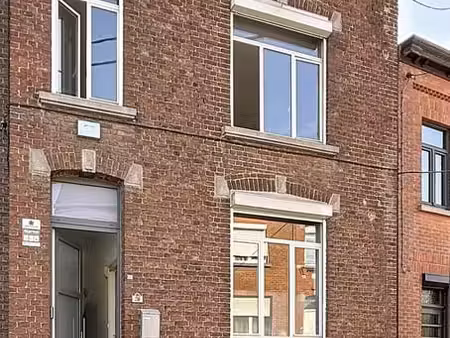 maison unifamiliale de 4 chambres - rénovée