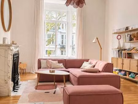 avenue molière – duplex de caractère avec jardin privatif