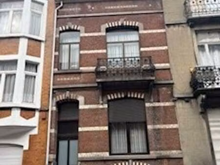 spacieuse maison unifamiliale de 5 chambres et jardin