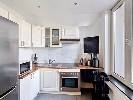 charmant petit appartement lumineux