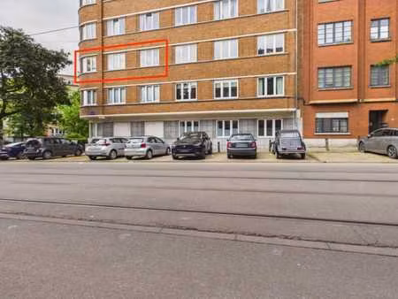 appartement au 2e étage avec cave et emplacement de parking