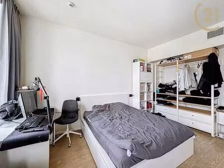 studio d'investissement avec gestion locatavie à vendre!
