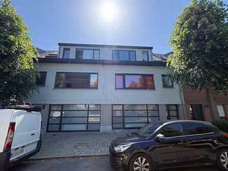 triplex lumineux 4 chambres + terrasse et garage dans un qua