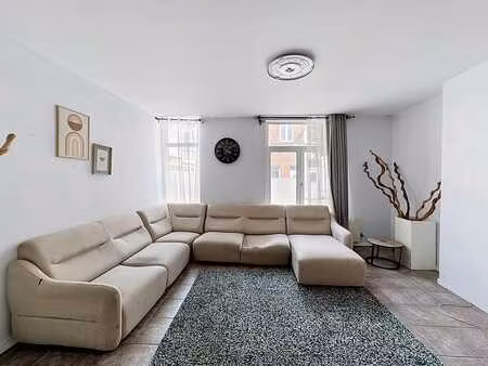 maison 3ch à rafraîchir avec beaux volumes et fort potentiel