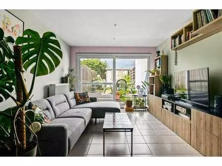 maison familiale avec 3 chambres à vendre à sint-niklaas