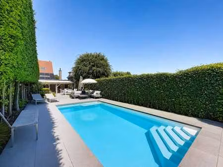 maison avec piscine et terrasse ensoleillée à vendre à alost