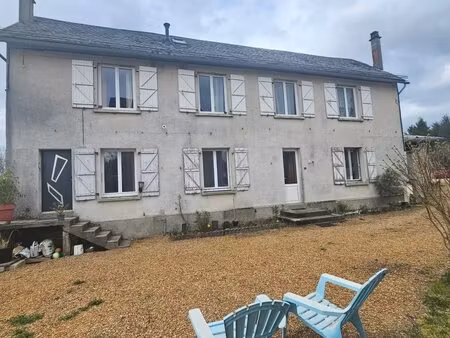 maison atypique avec entrêpots