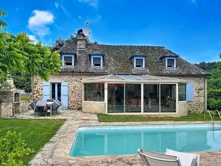 charmante maison en pierre avec vue  piscine  four à pain  garage  terrain...
