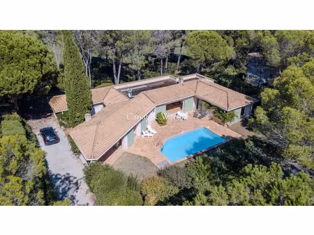 vente villa 6 pièces 194 m² à saint-raphael (83700)  1 785 000 €