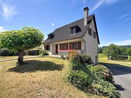 maison sur sous-sol sur 1500 m² de jardin a 5 mn des commerces