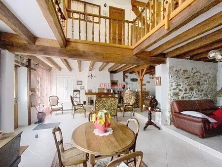 maison pierre avec jardin