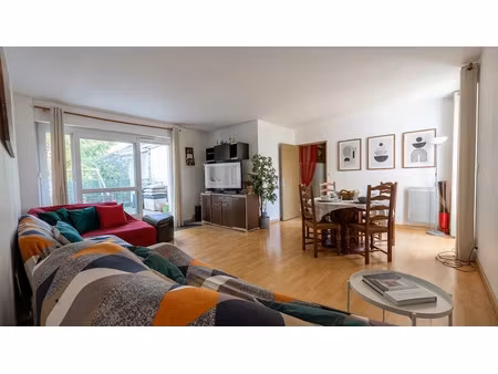 vente appartement 4 pièces 97 m² à évry-courcouronnes (91000)  165 000 €