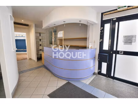 local commercial au coeur du vieux puteaux