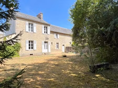 maison de ville avec grand garage