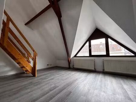 duplex dans un petit immeuble