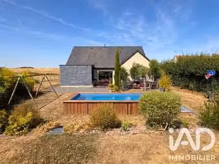 vente maison à yèvres (28160) : à vendre / 138m² yèvres