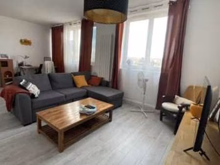 location appartement 4 pièces meublé au raincy (93340) : à louer 4 pièces meublé / 70m² le