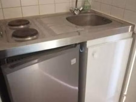 location appartement t1 à tours (37000) : à louer t1 / 20m² tours