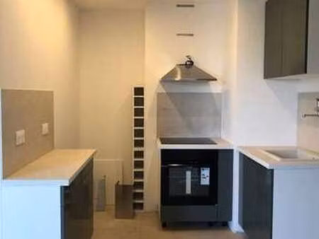location appartement 2 pièces à aix-en-provence (13080) : à louer 2 pièces / 39m² aix-en-p