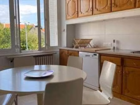location maison meublé à aubière (63170) : à louer meublé / 100m² aubière
