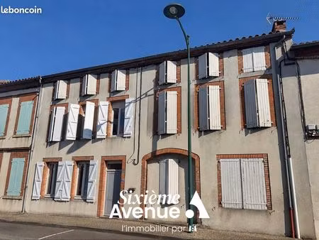 immeuble 19 pièces 360 m²
