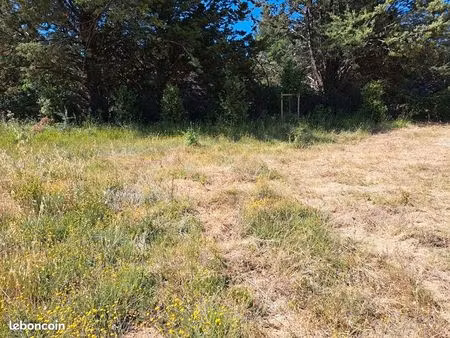 terrain 413 m² peynier