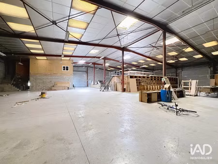 location commerce 1345 m² à chevry-cossigny (77173)