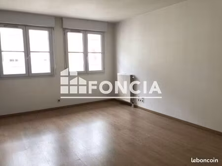 studio 1 pièce 30 m²