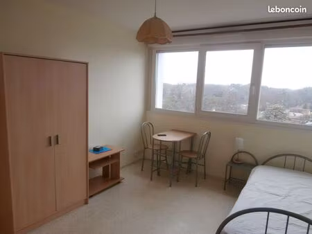 t1 meublé à chambray les tours – limite tours