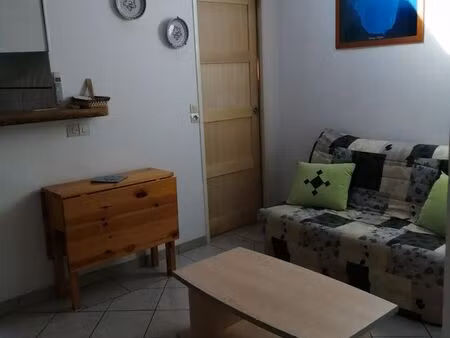 t1 bis dans surgères