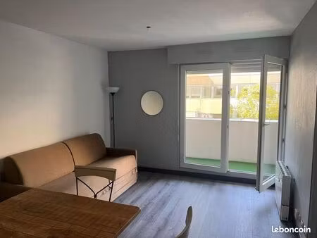 studio 1 pièce 30 m²